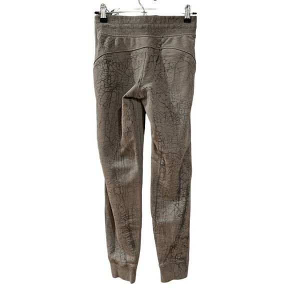 Lululemon Warm Up Jogger 7/8 Length in Thread Dye Rover Black - Picture 8 of 9